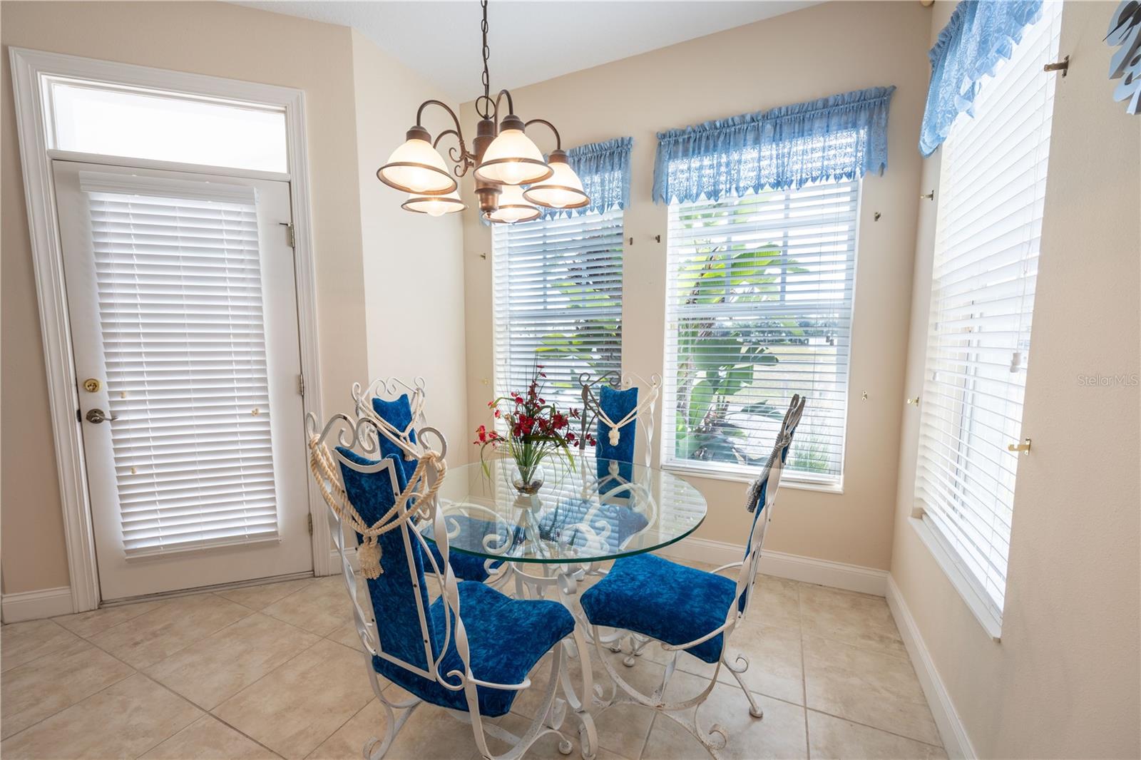 320 IBISVIEW LANE #33572 photo 5
