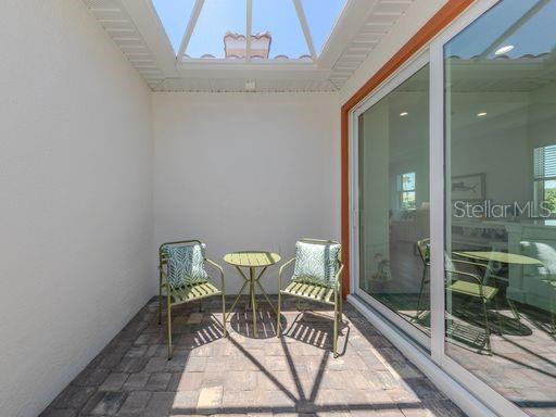 189 CLIFTON WAY photo 5