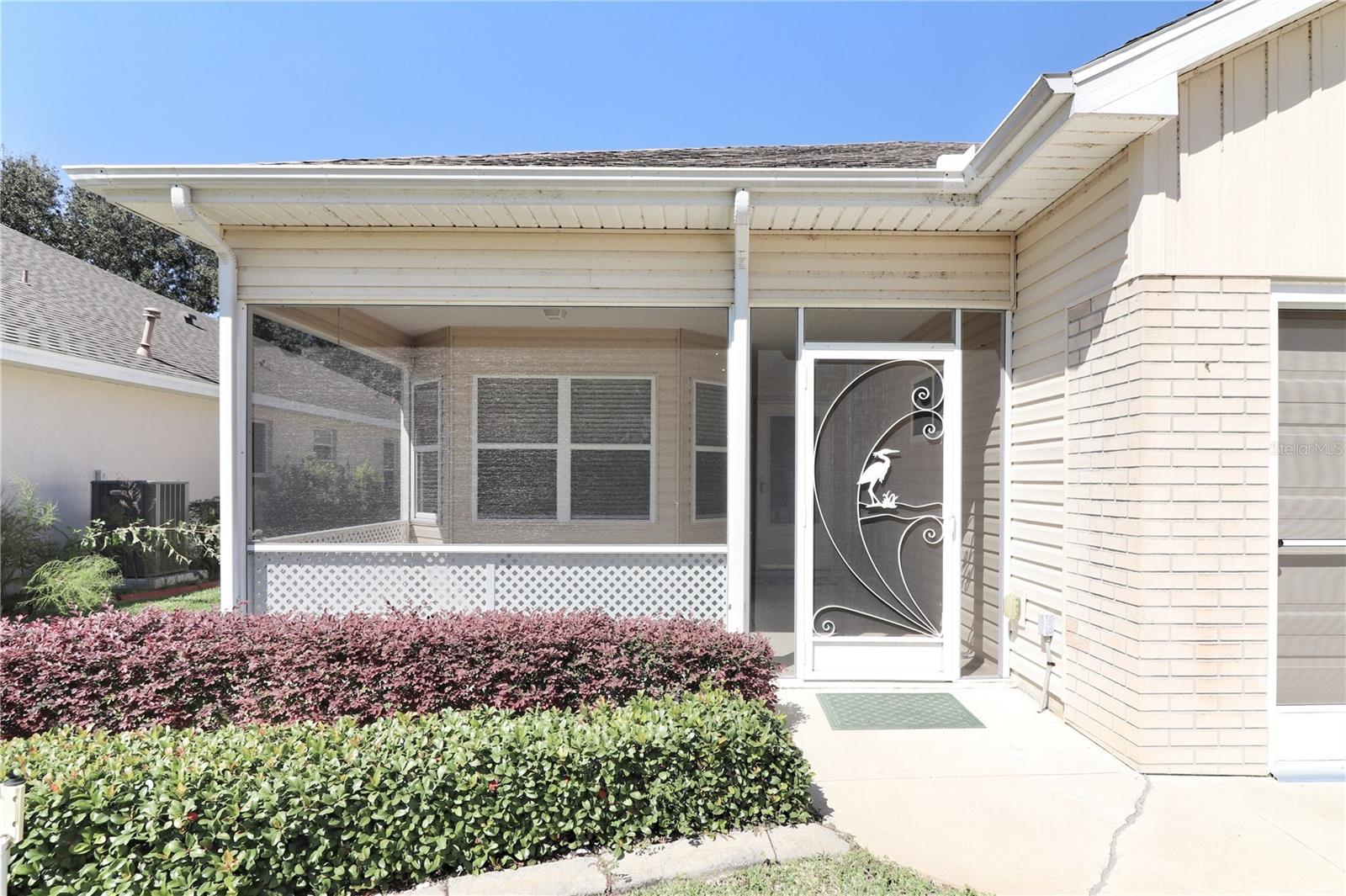 5433 SIR CHURCHILL DR photo 2