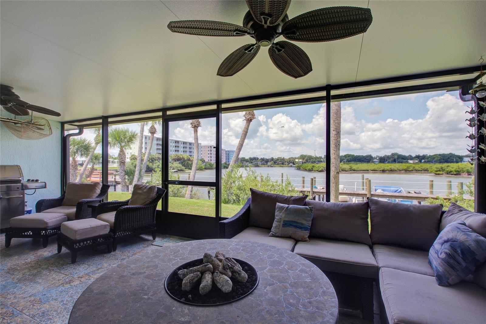 58 NE SABAL CAY CT photo 2