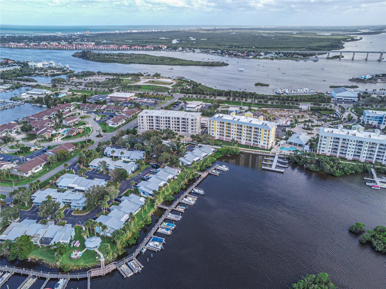58 NE SABAL CAY CT photo 3