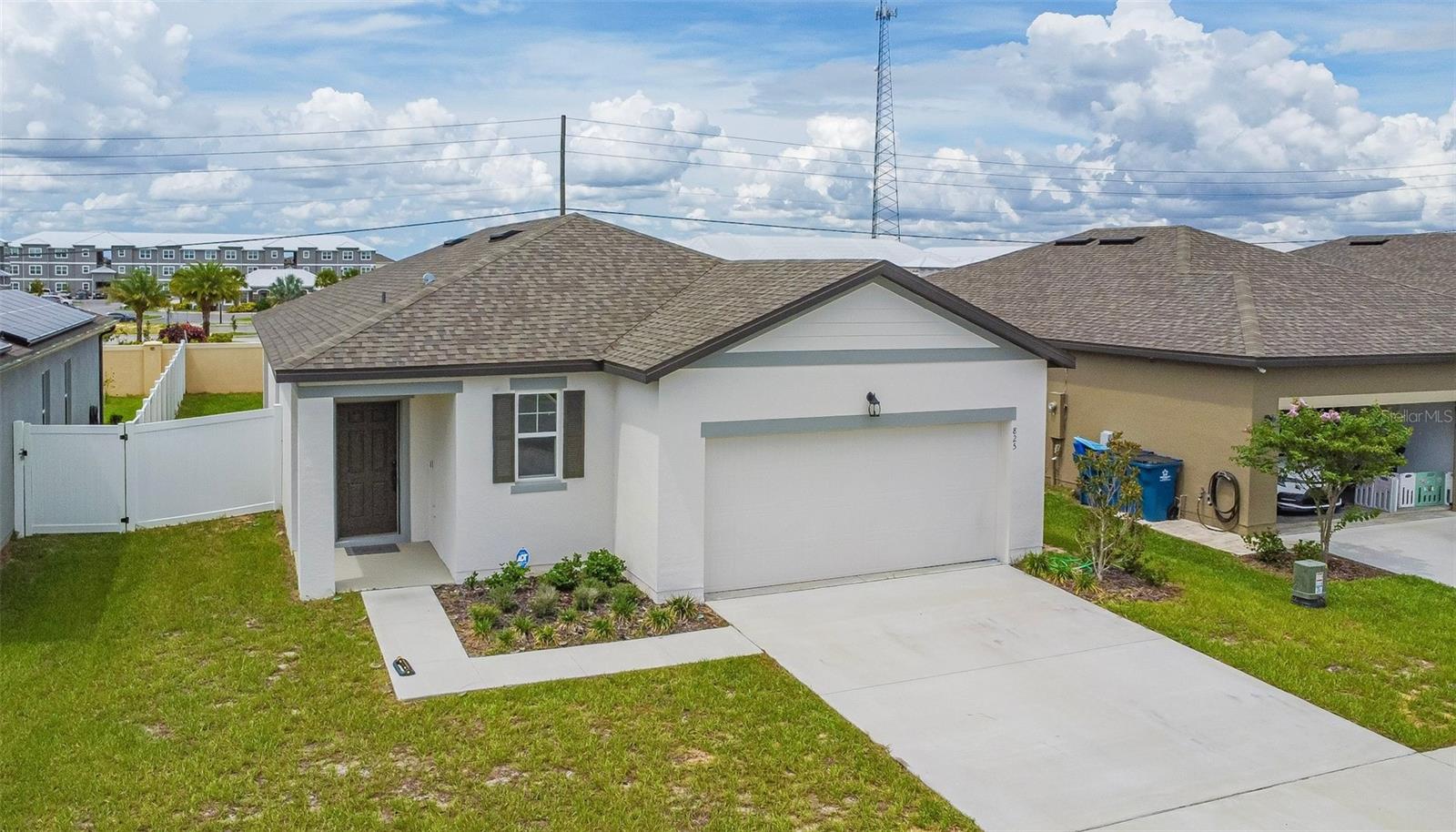 825 ORCHID GROVE BLVD photo 2