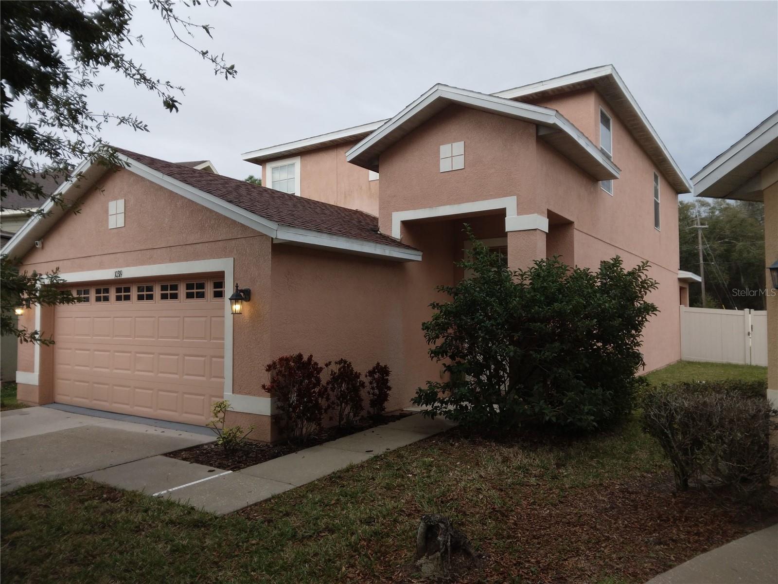 10319 AVELAR RIDGE DR photo 3