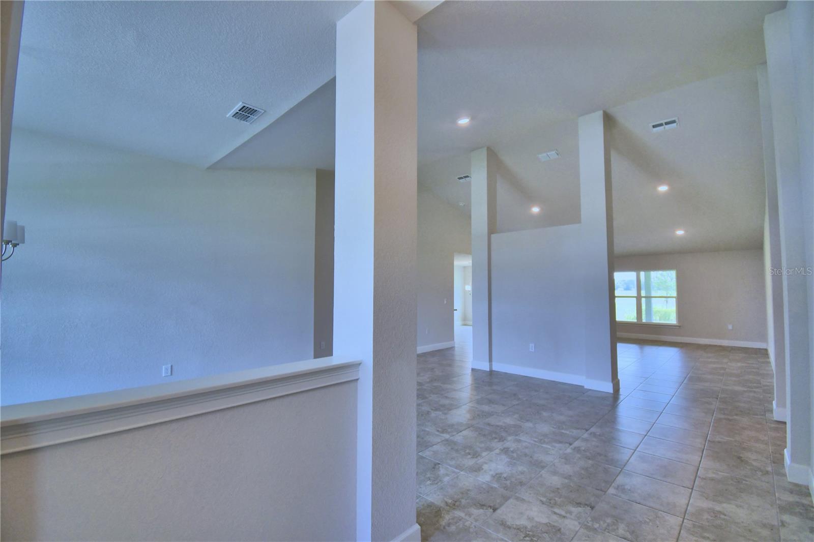 4024 TULLAMORE LN photo 5
