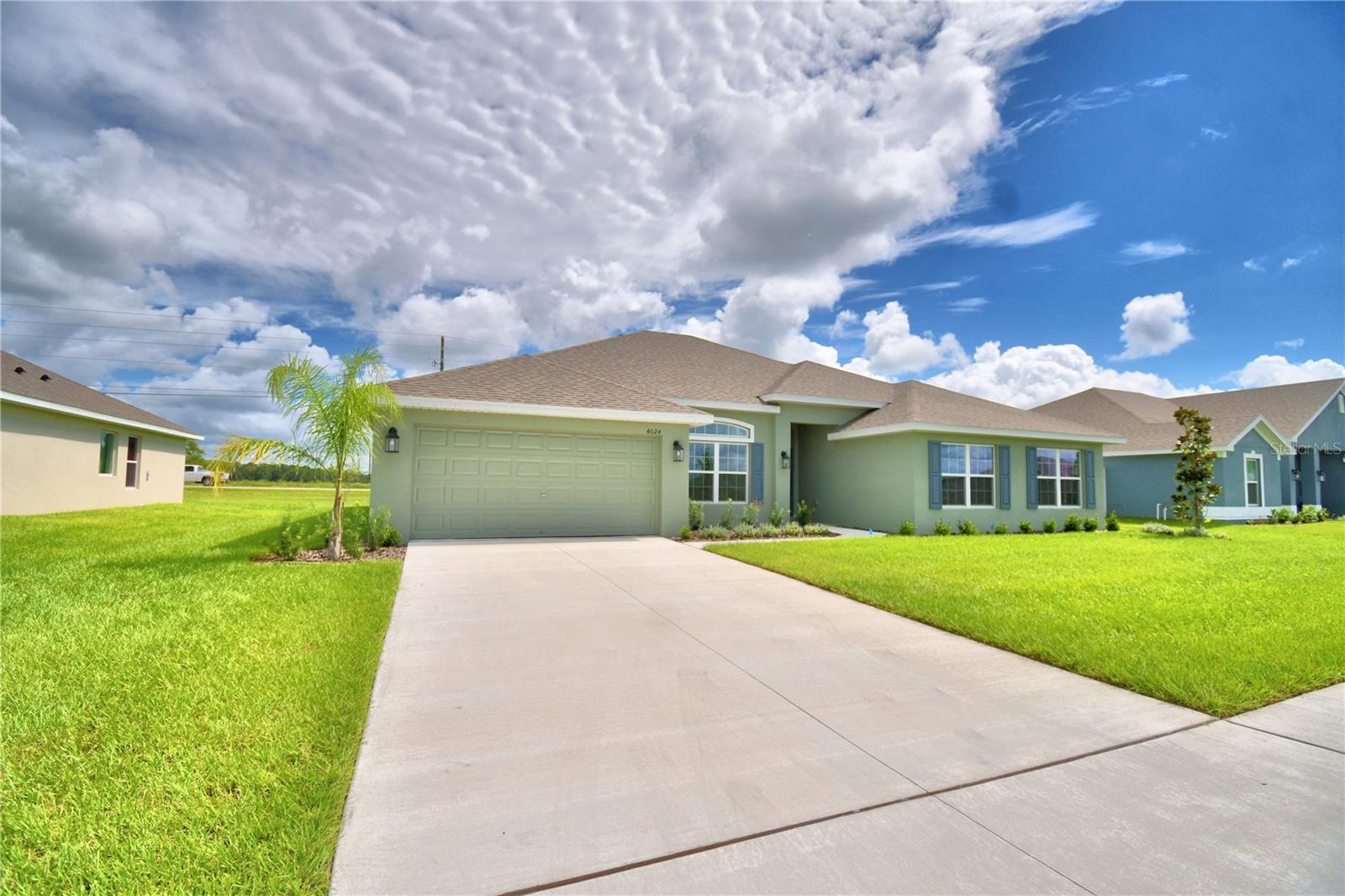 4024 TULLAMORE LN photo 2