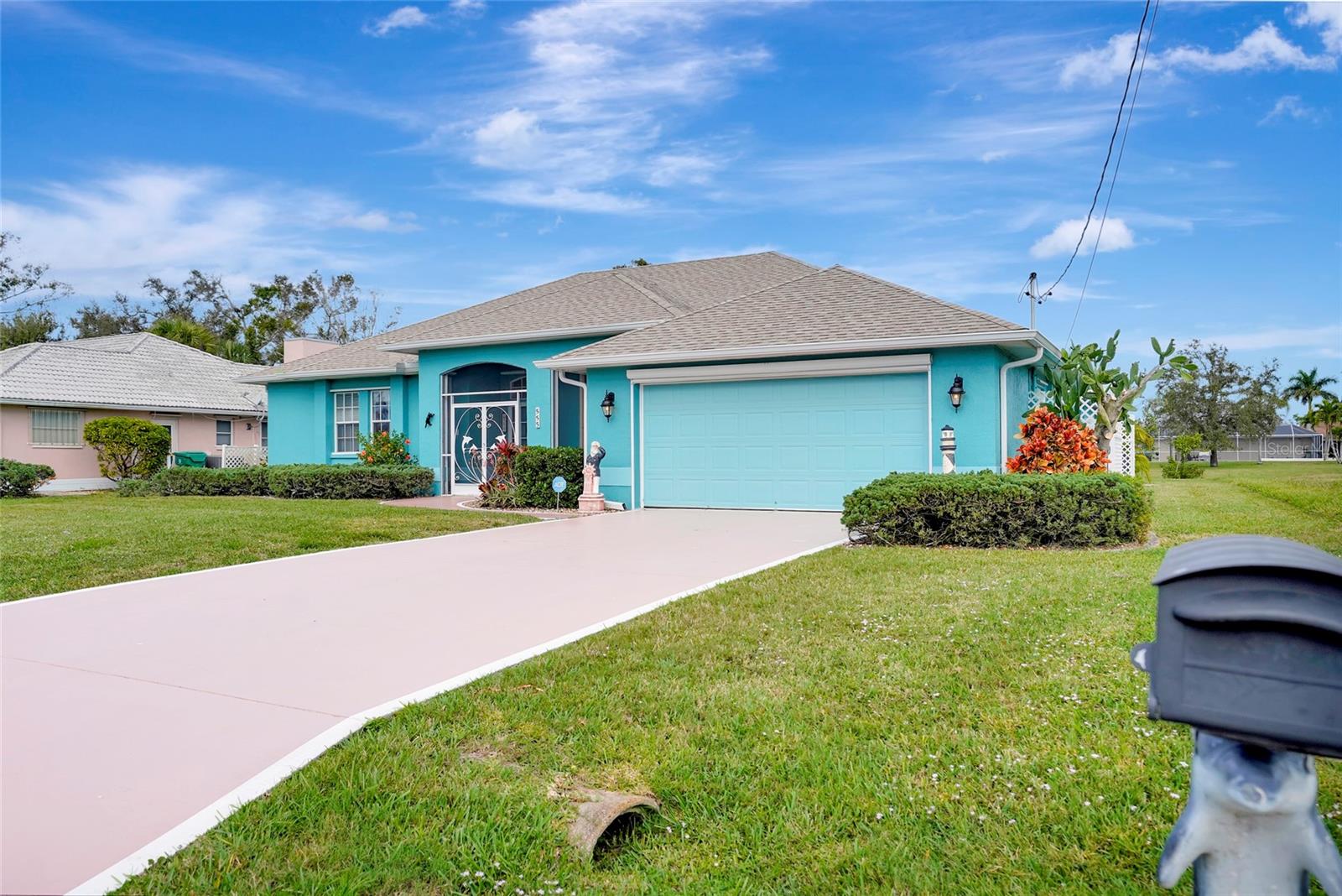 555 ROTONDA CIR