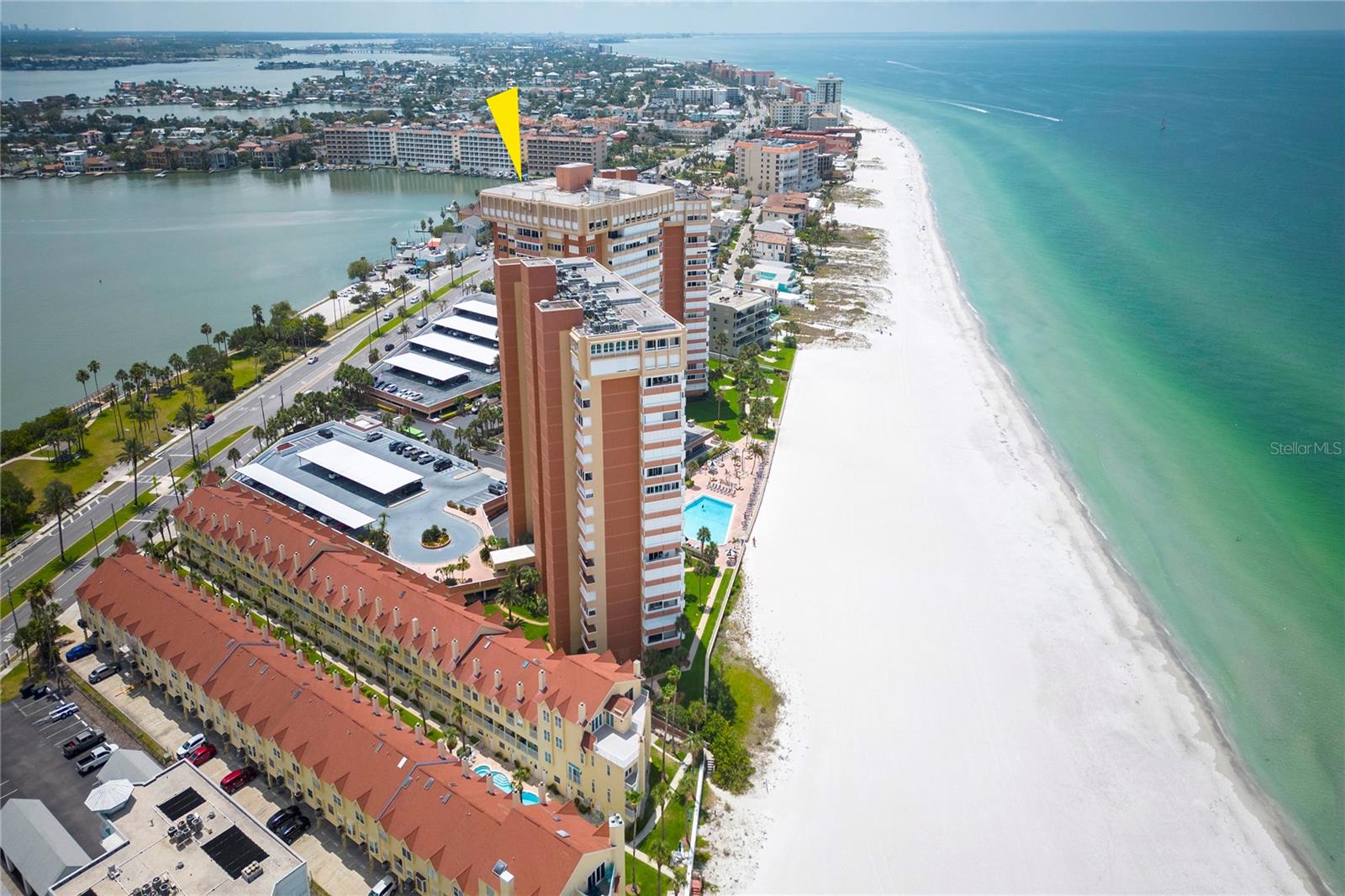 17920 GULF BLVD #1401 photo 3