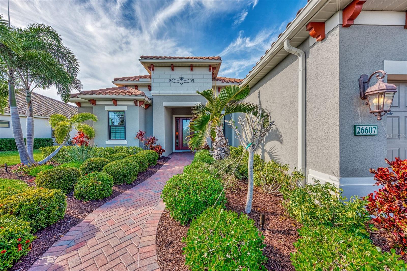 26607 RAPHIS ROYALE BLVD photo 2