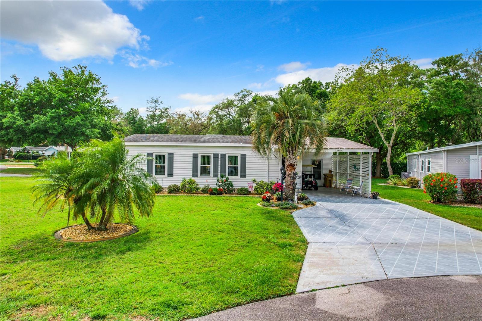 25125 BELLEVUE photo 2