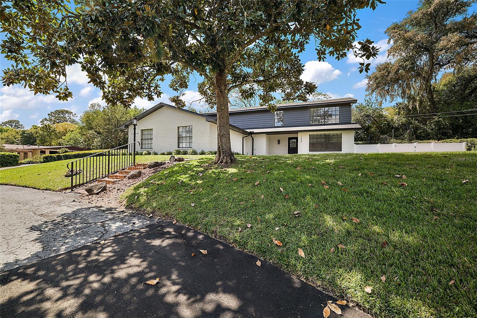 1635 HILLTOP DR