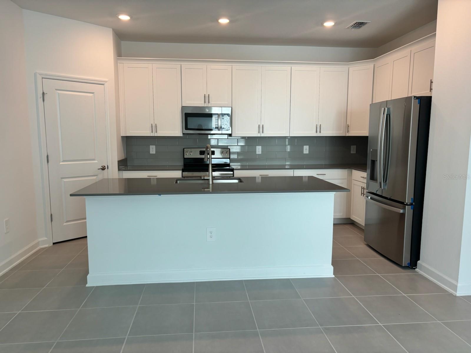 4406 EASTMINSTER RD photo 2