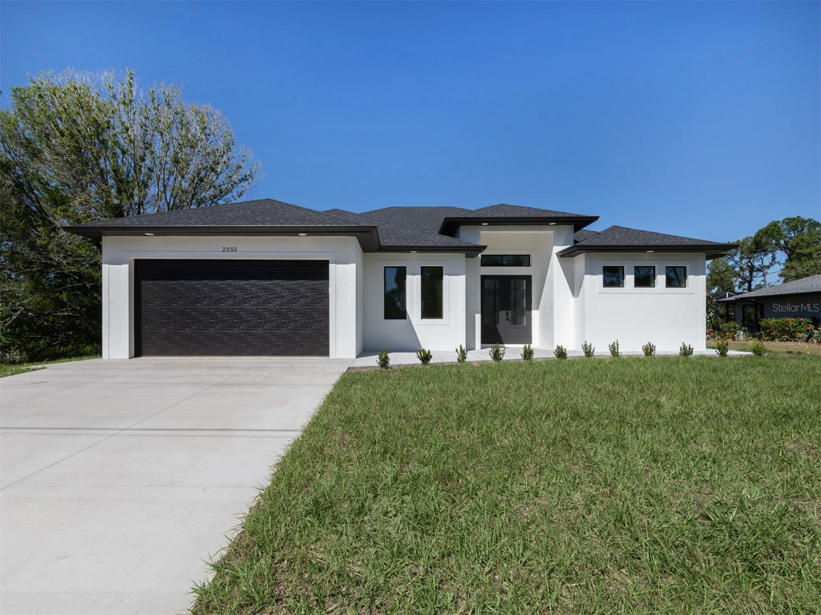 2355 RIBBLE ST photo 2