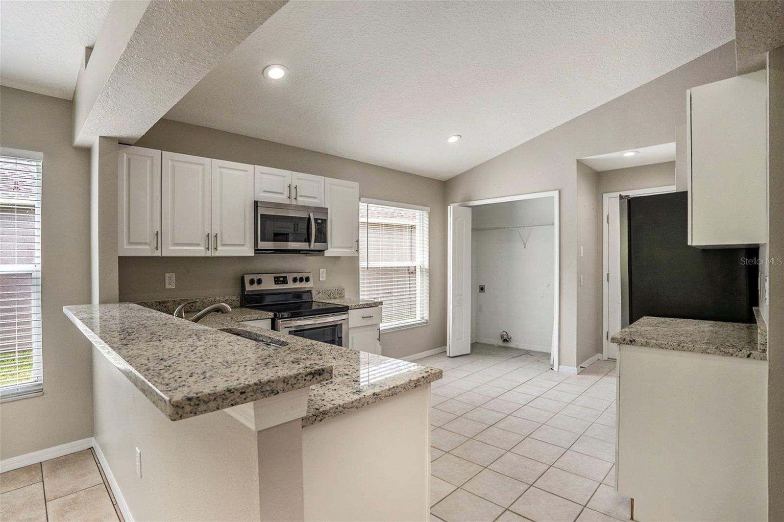 31203 WRENCREST DR photo 5