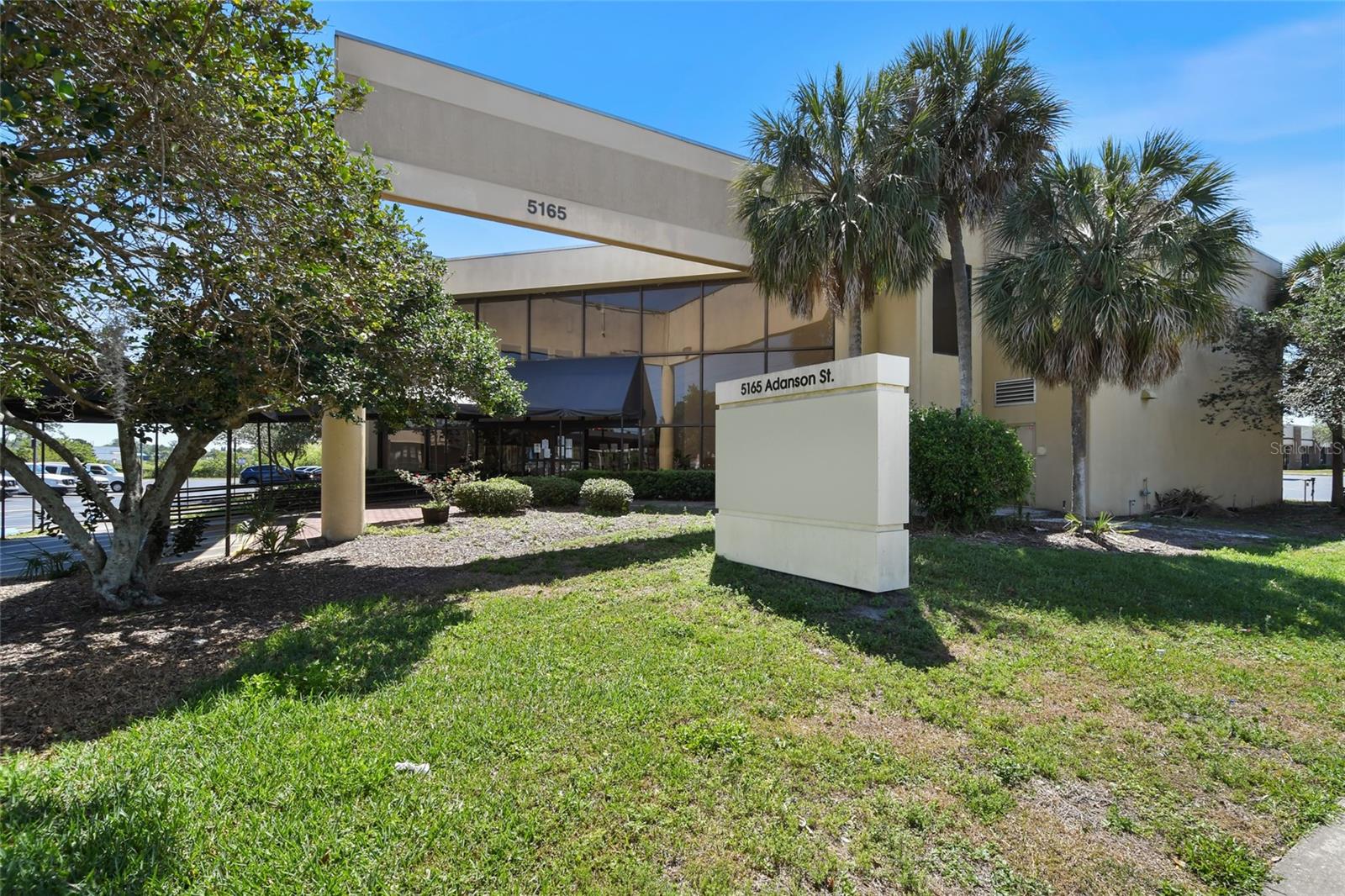 5165 ADANSON ST photo 3