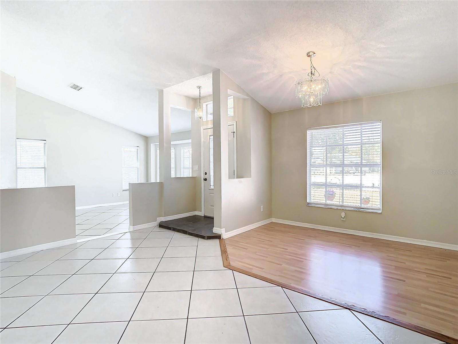4806 MILL RUN DR photo 3