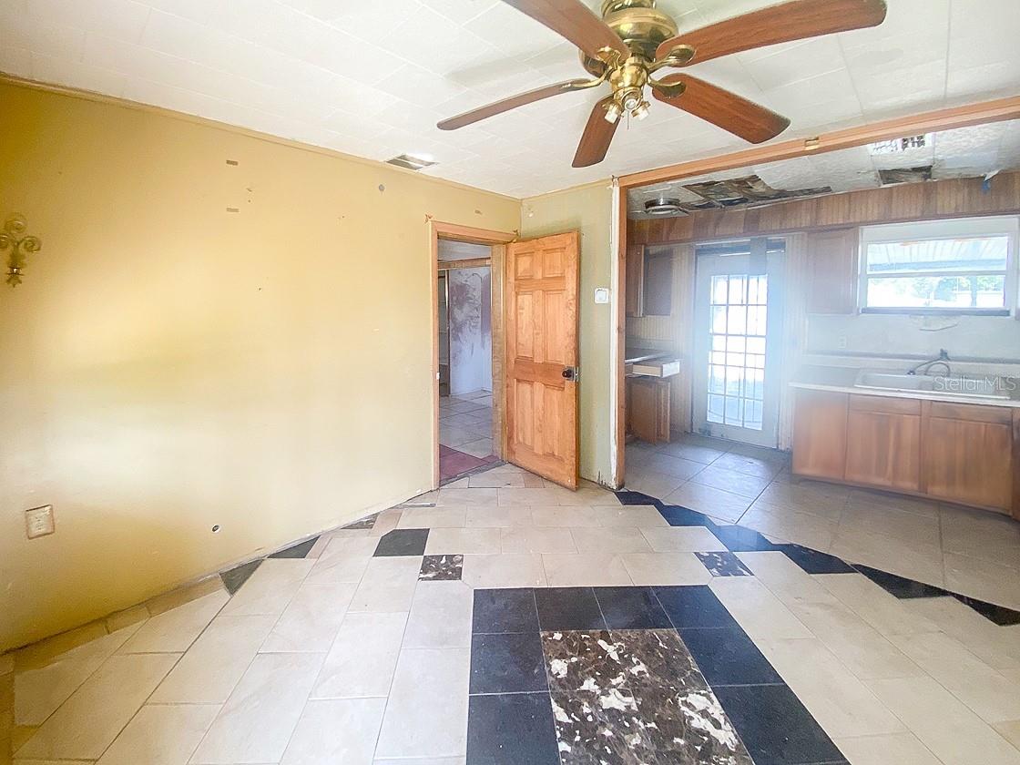 28245 BOUGAINVILLEA AVE photo 5