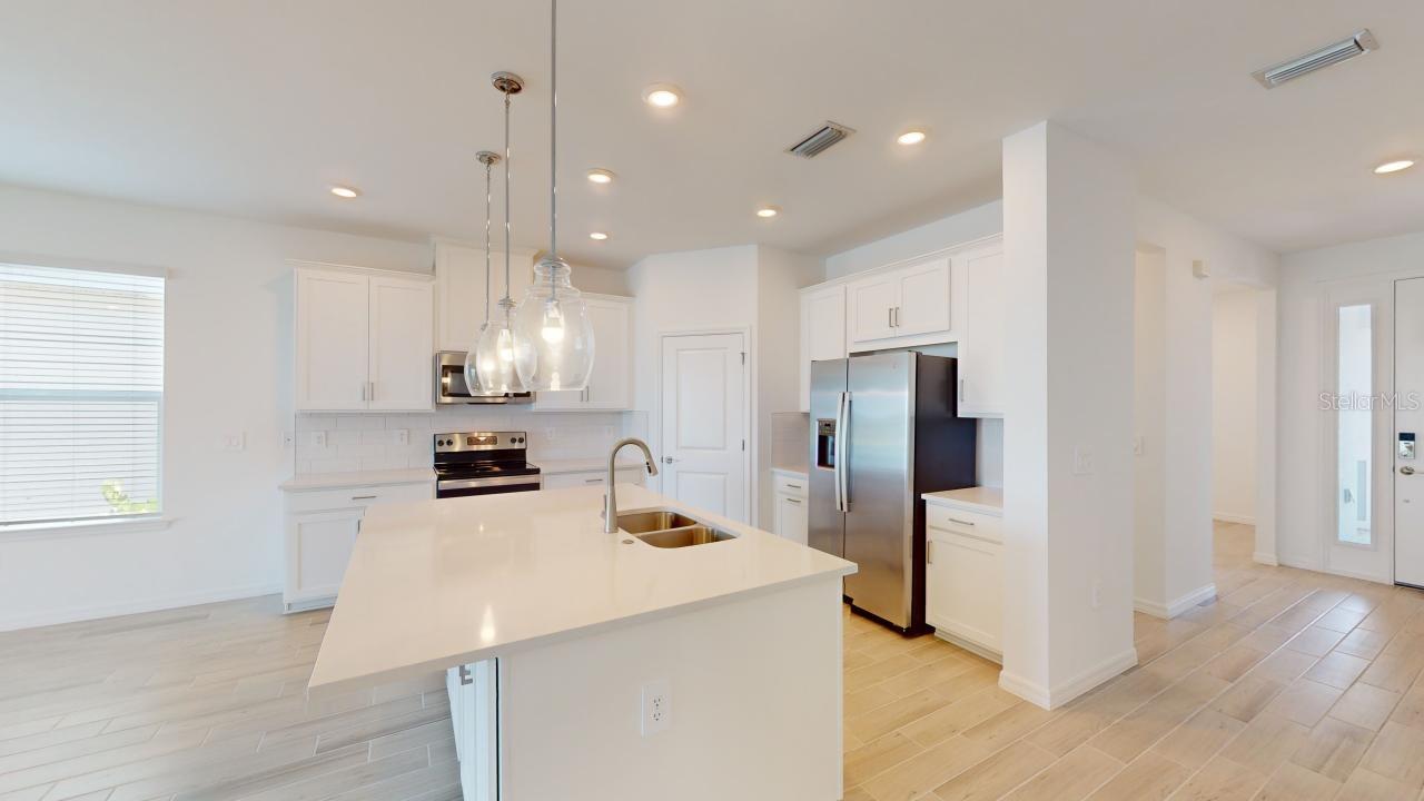1567 LAUREL BROOK LN photo 2