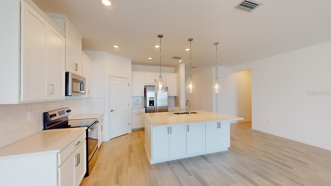 1567 LAUREL BROOK LN photo 5