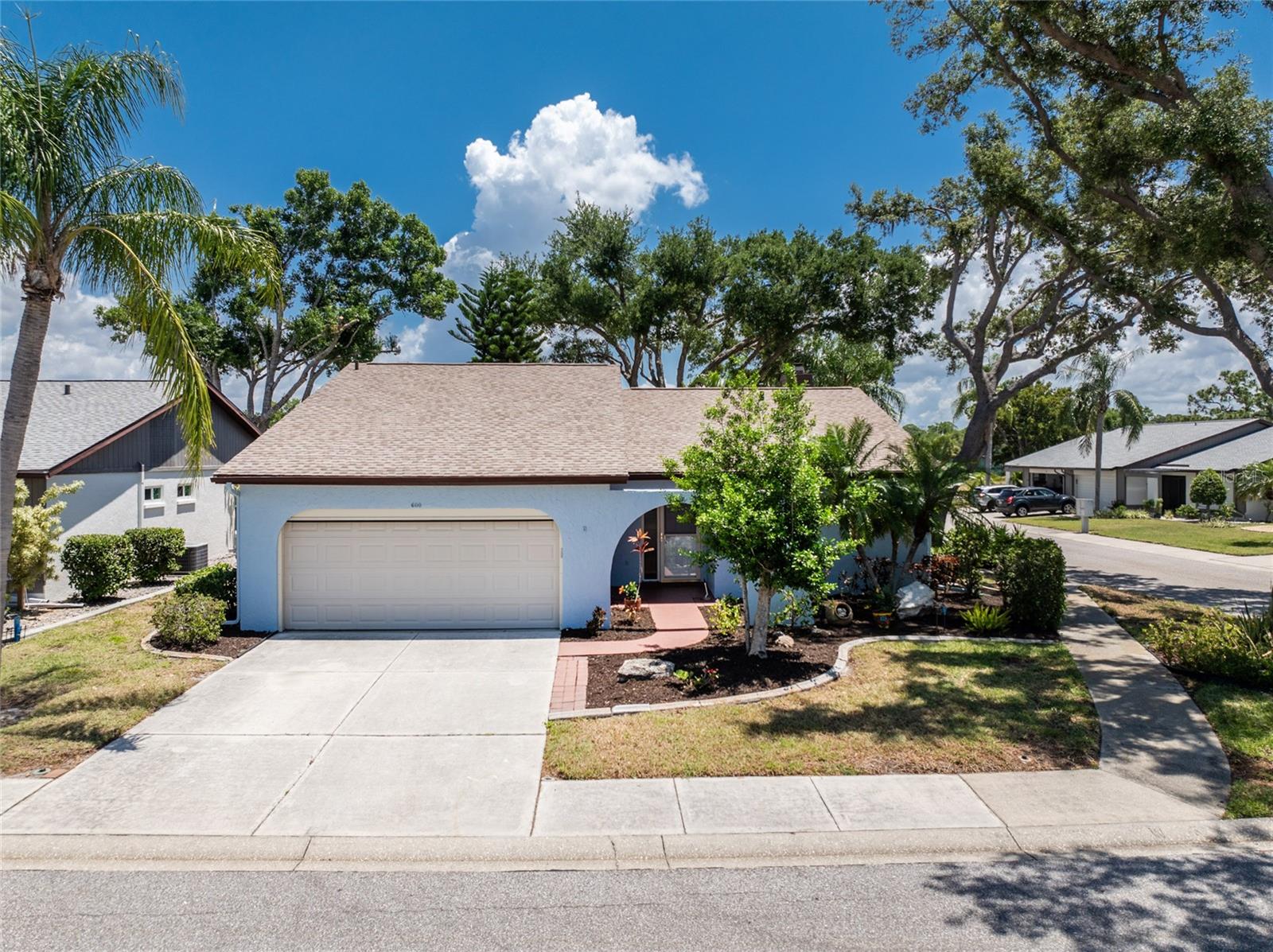 600 BRAMBLEWOOD LN — home for sale
