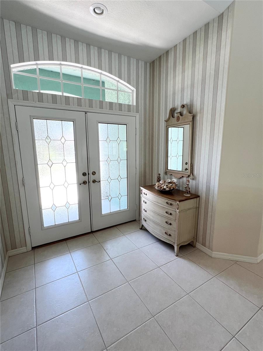 2454 SONOMA DR W photo 2