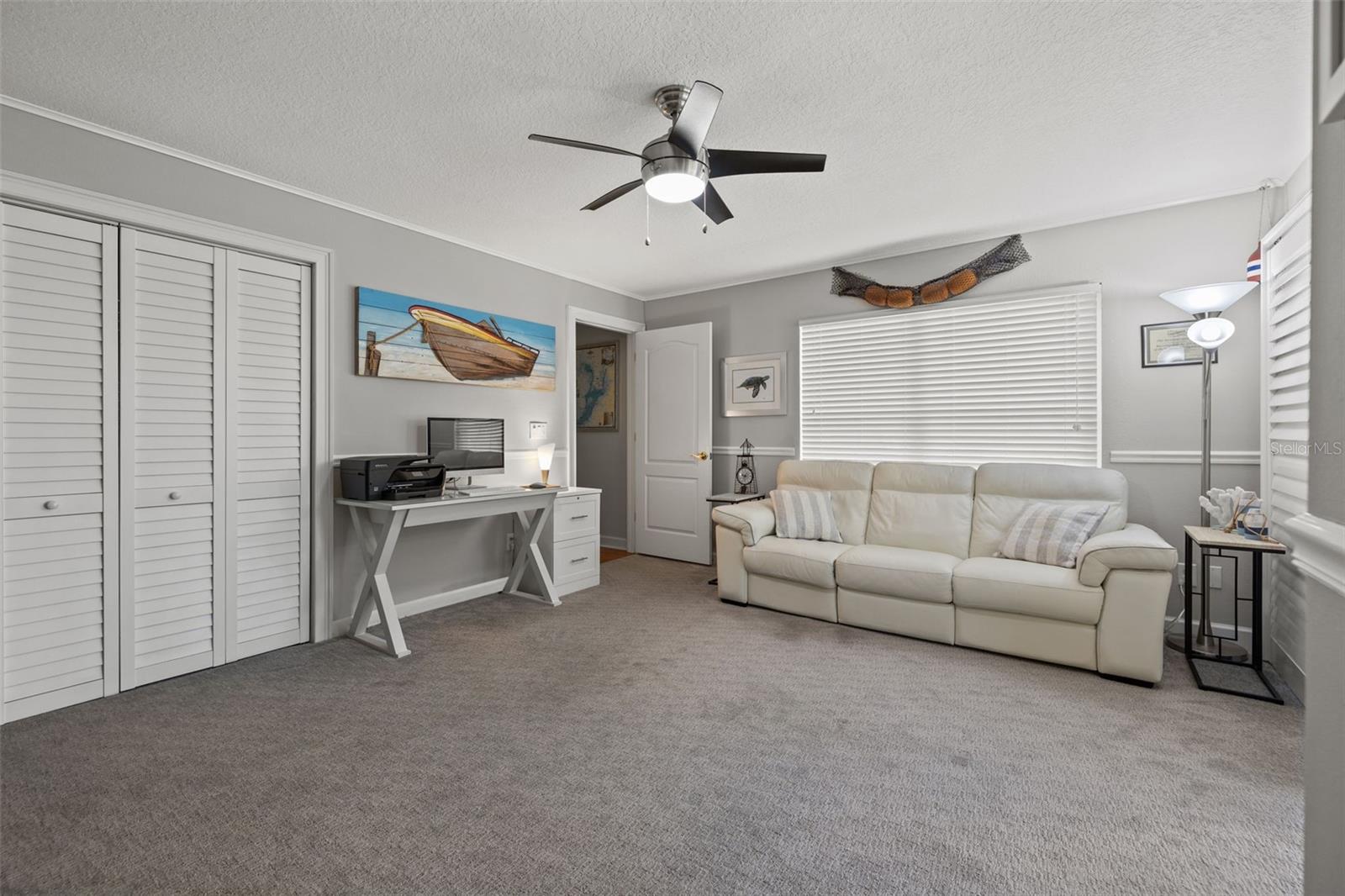 1043 PINELLAS BAYWAY S photo 5