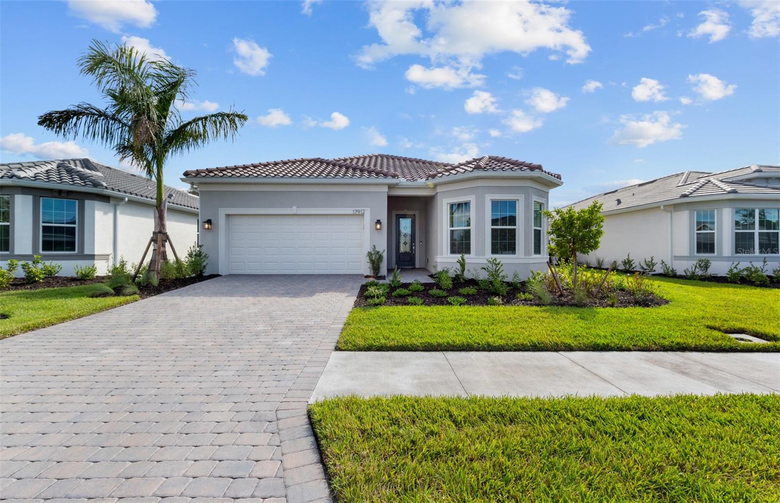 17912 NADINE PL photo 2