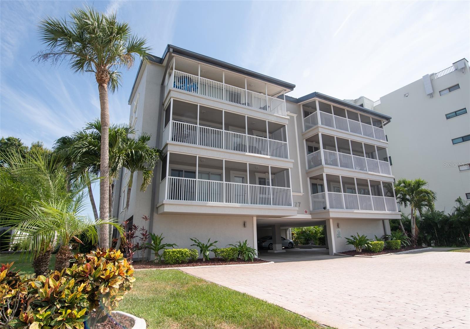 1477 PARK BEACH CIR #14