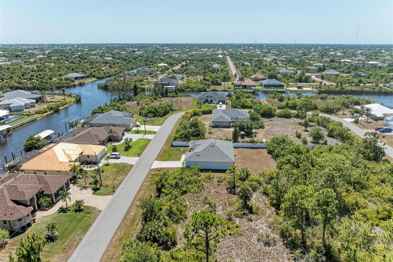 15329 ALDAMA CIR photo 2