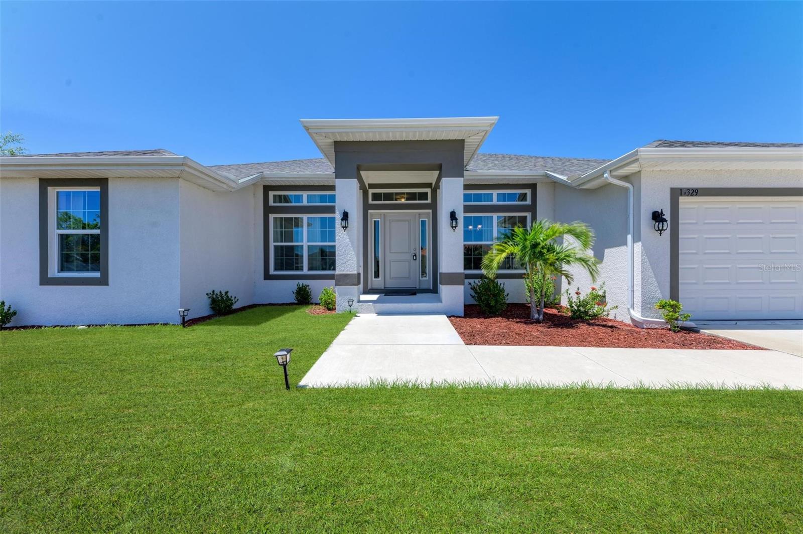 15329 ALDAMA CIR photo 3