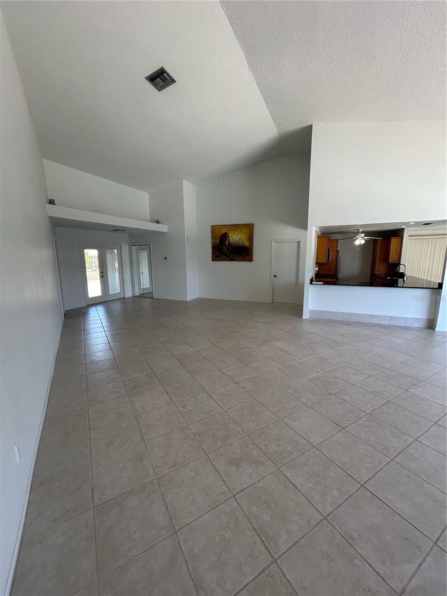 65 OCEAN DR photo 4