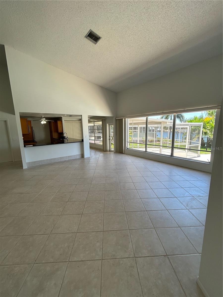 65 OCEAN DR photo 5