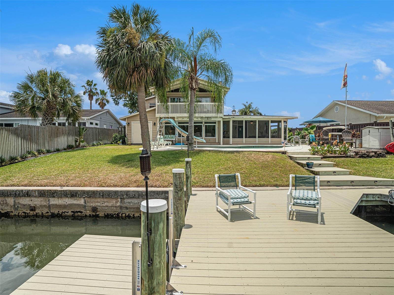 8461 FLAGSTONE DR photo 3
