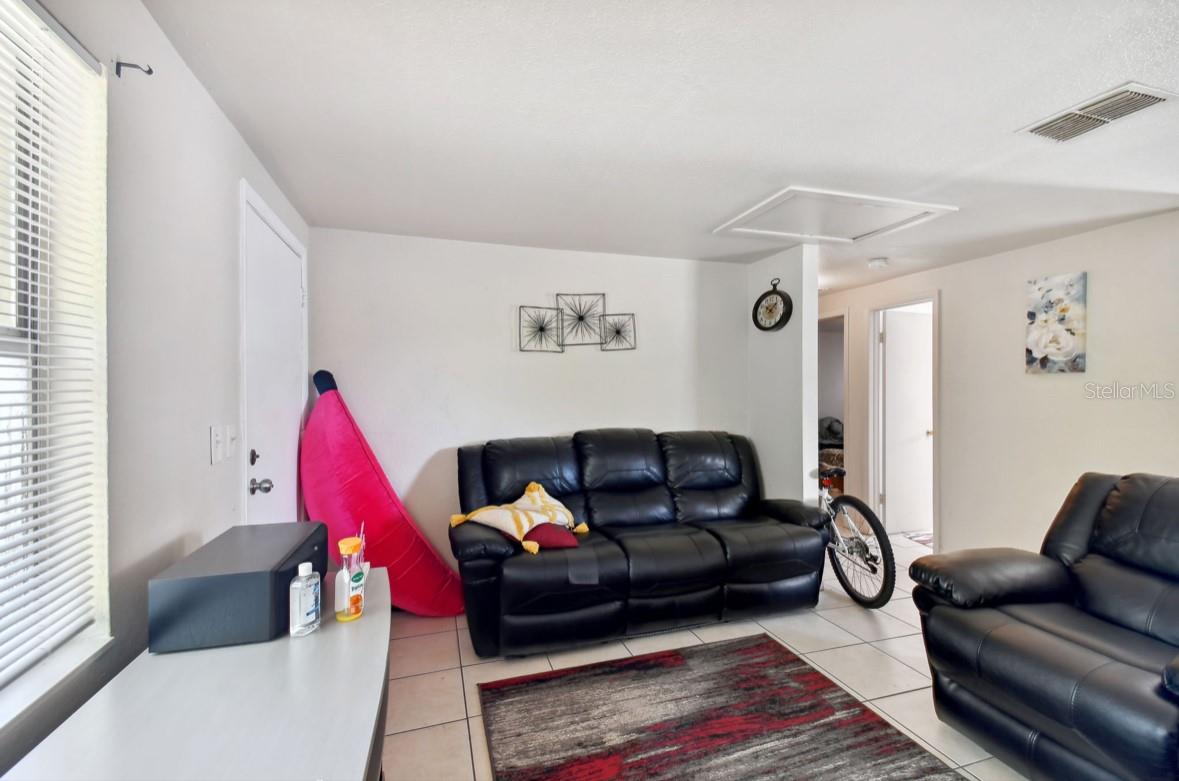 4507-4517 E GIDDENS AVE photo 5