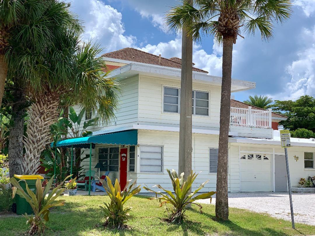 222 JOHN RINGLING BLVD photo 2