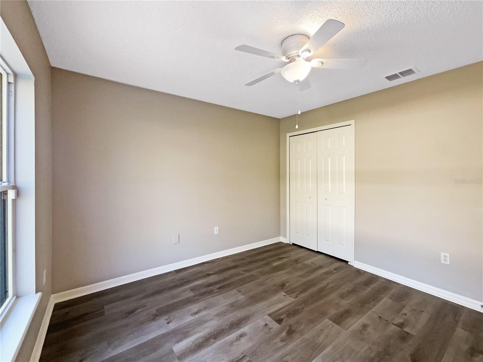 1013 WINDING WATER WAY photo 3