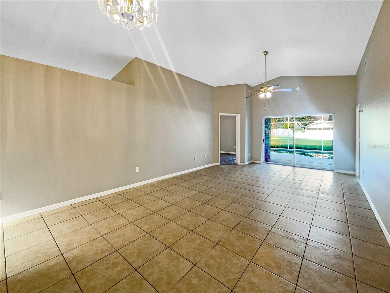 1013 WINDING WATER WAY photo 4