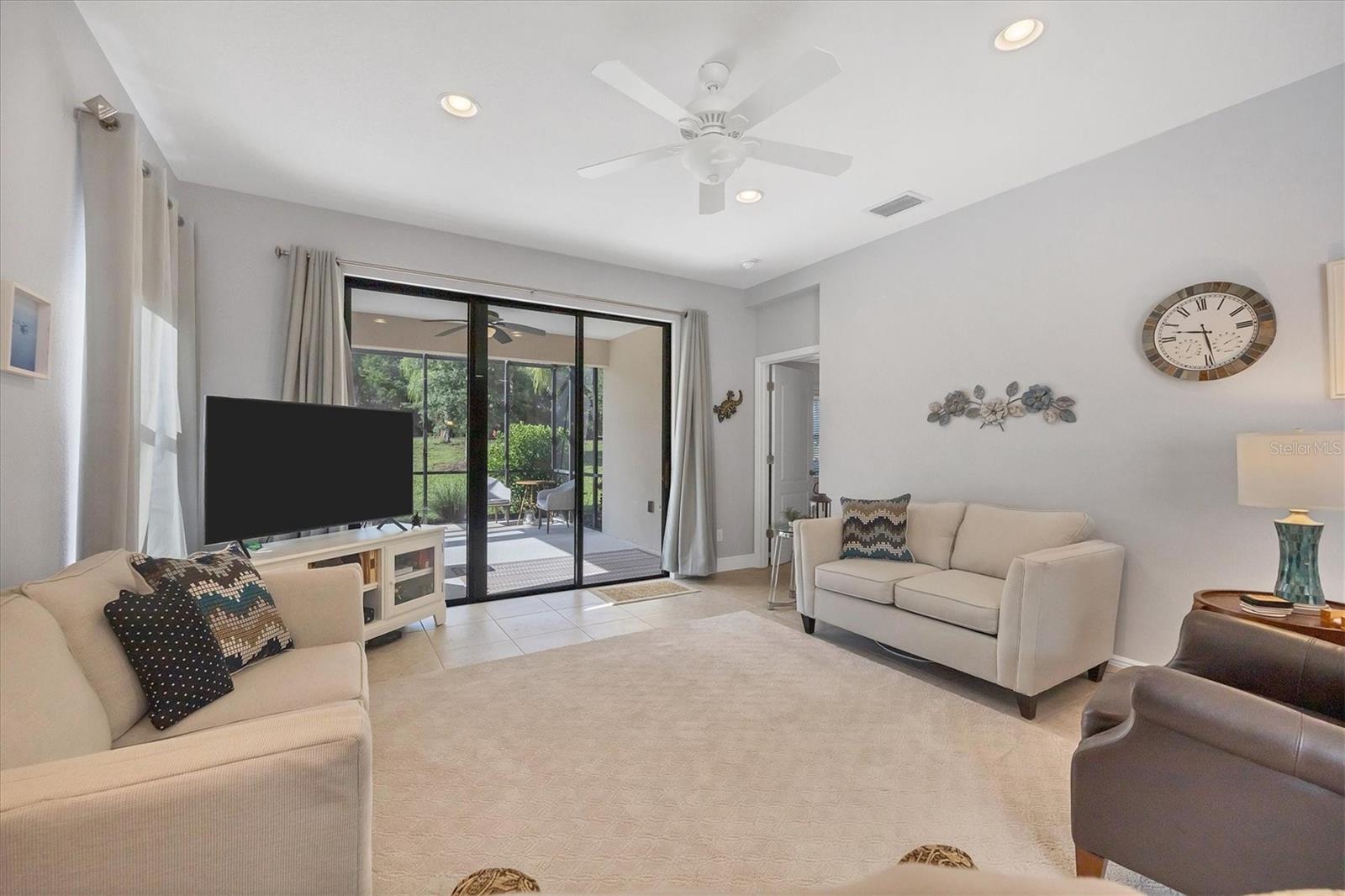 13008 DEEP BLUE PL photo 5