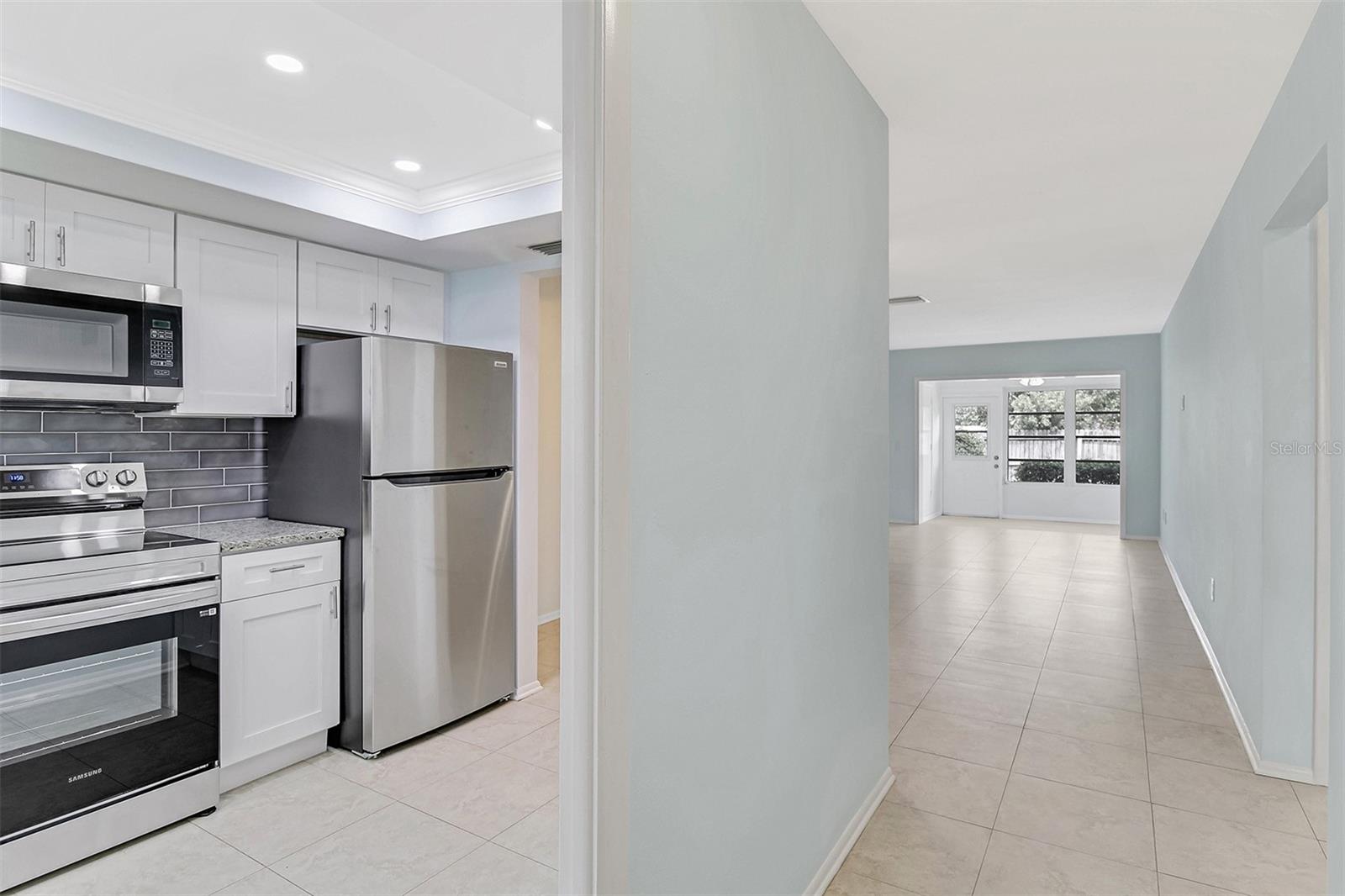 1466 NORMANDY PARK DR #4 photo 2