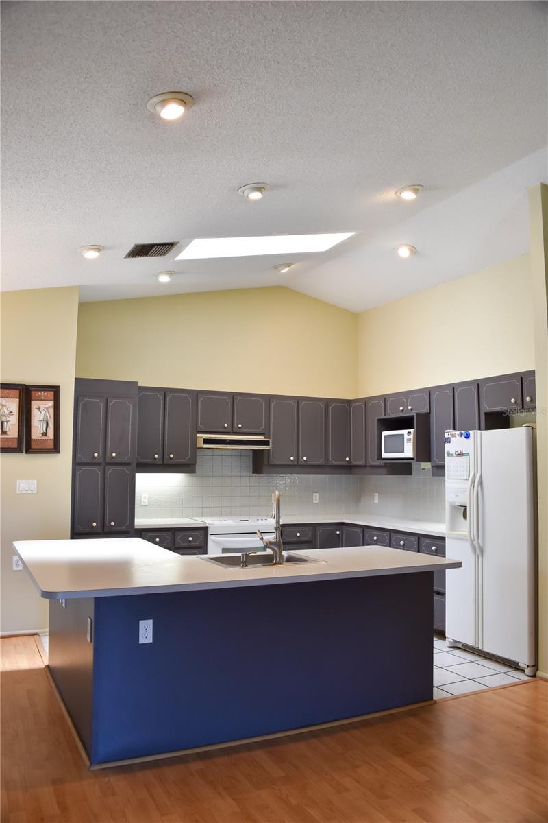 6336 WOODEN ST photo 3
