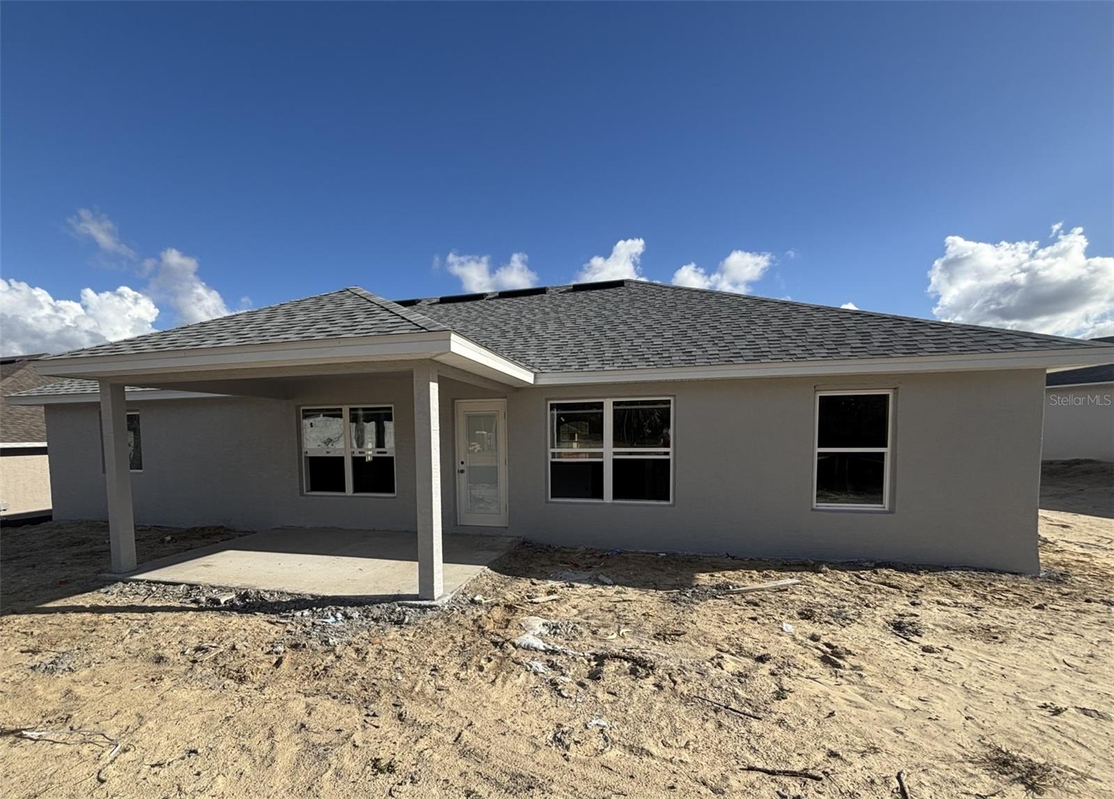 8370 N JAY DR photo 3