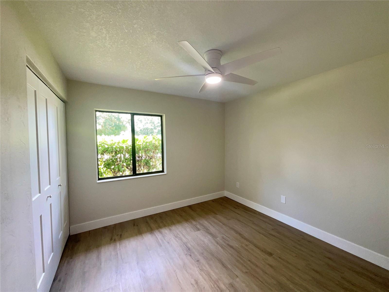 17 EVANS DR photo 5