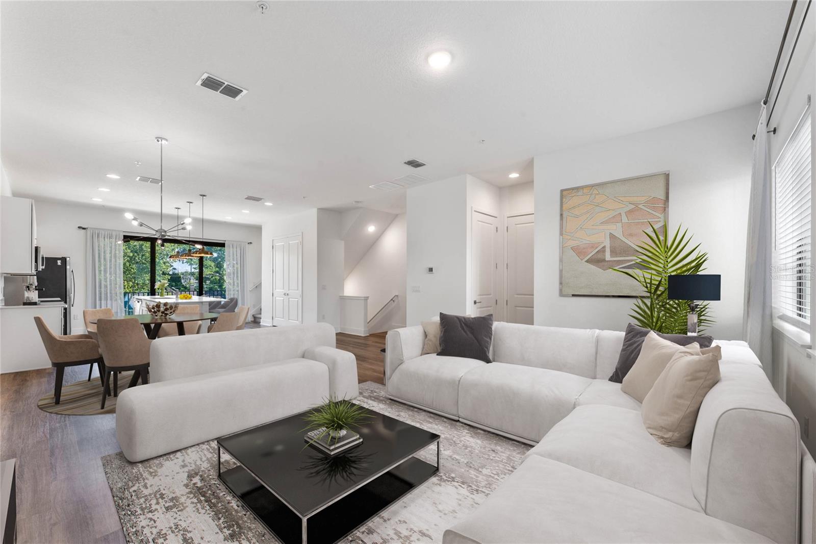 38 W HARDING ST #B photo 3