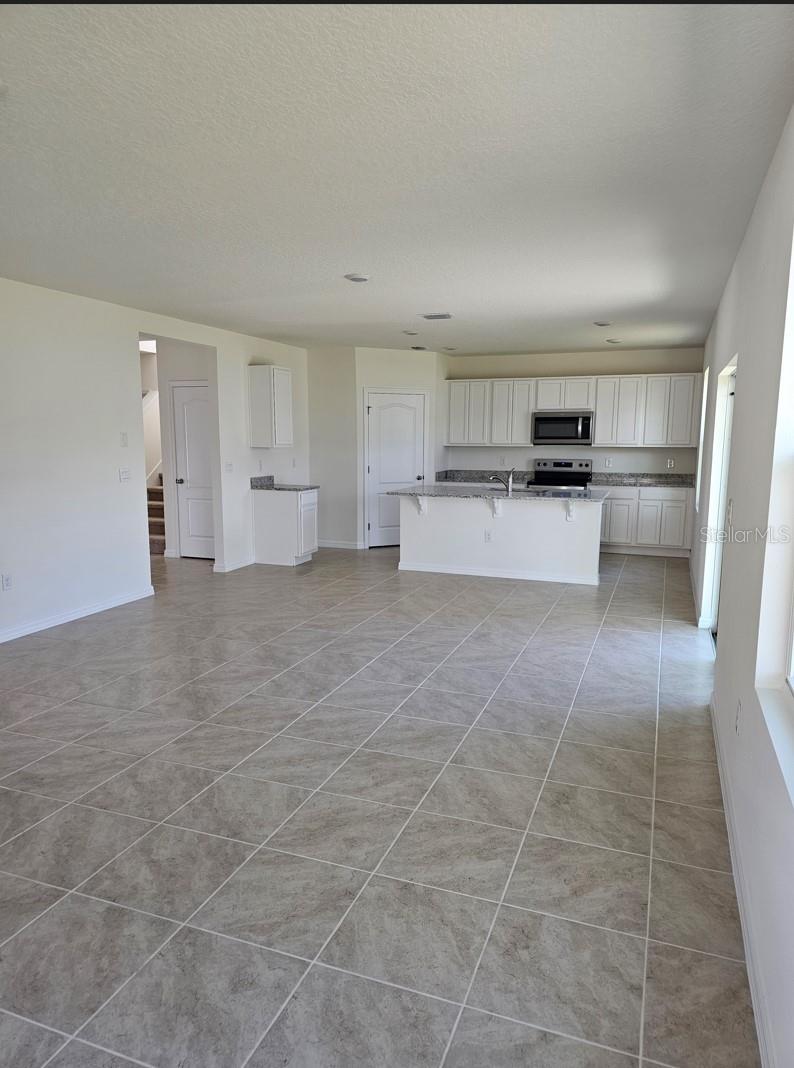 3951 RORY OAK CIR photo 2