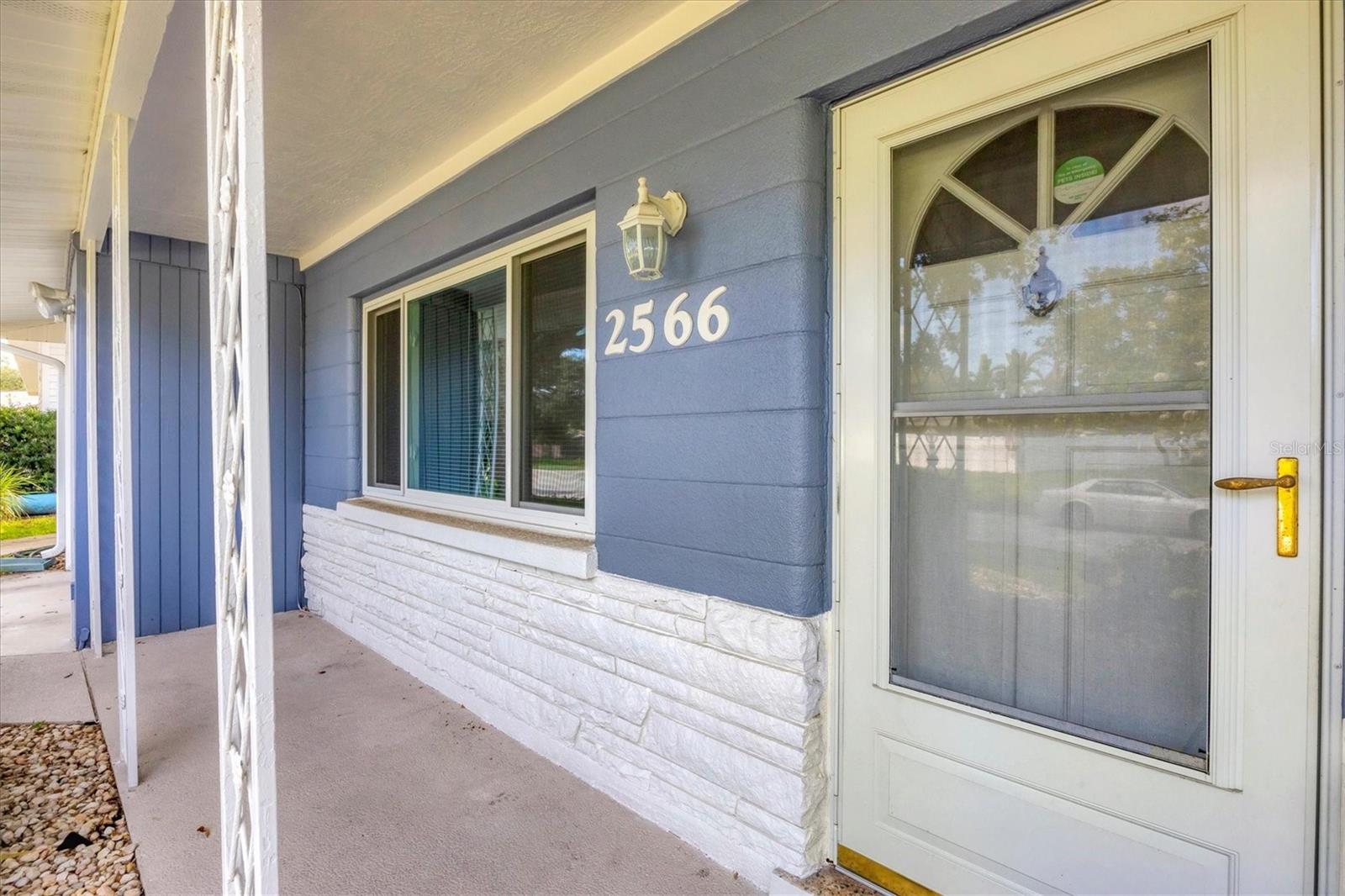 2566 TULIP ST photo 5