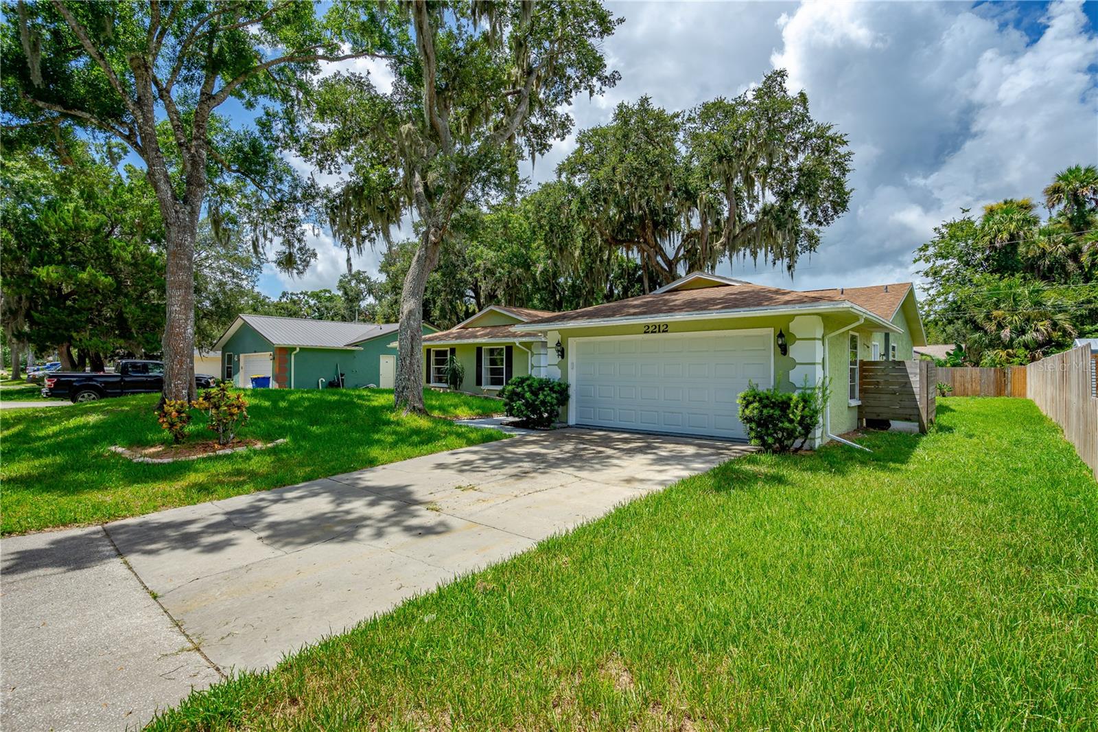 2212 KUMQUAT DR photo 3