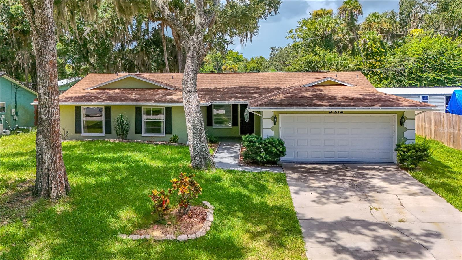 2212 KUMQUAT DR photo 4