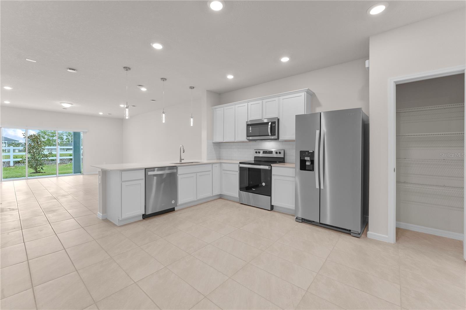 2907 STUNNING AVE photo 3
