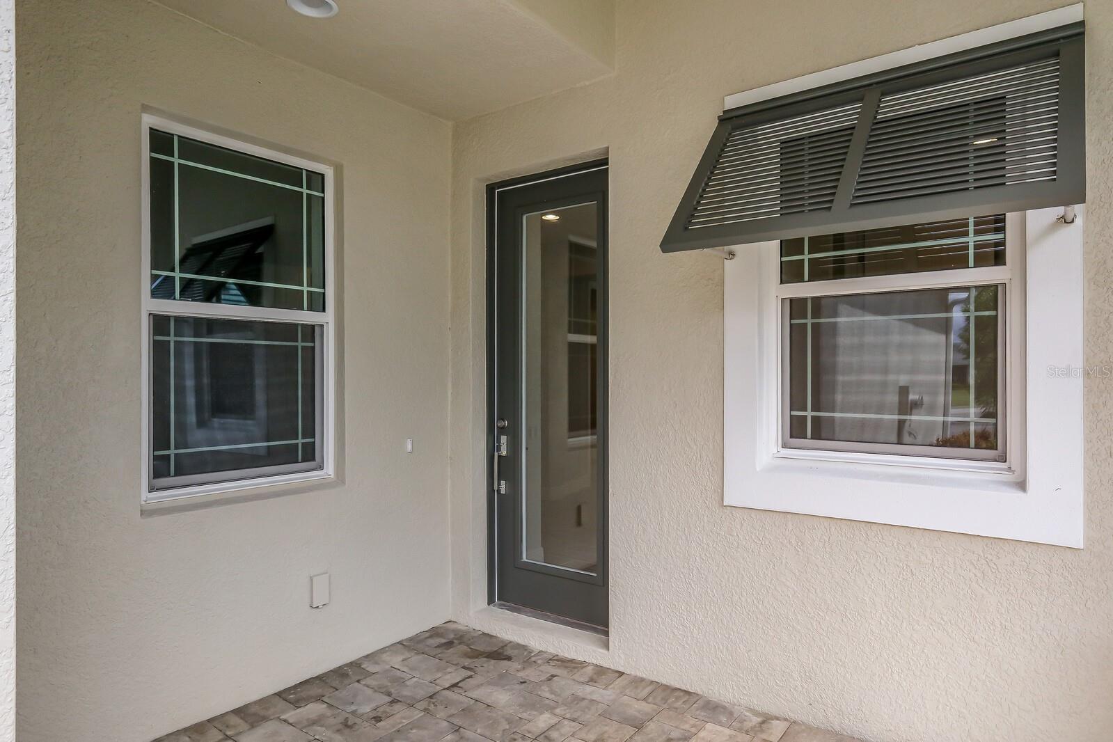 10748 KLEE AVE photo 3