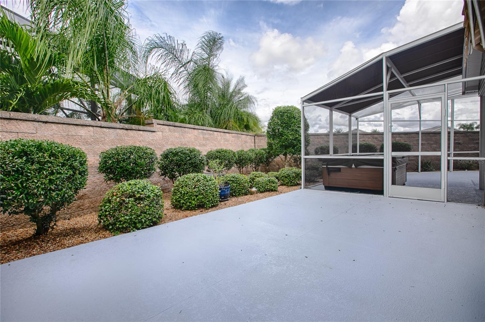 3114 JEMIMA AVE photo 2