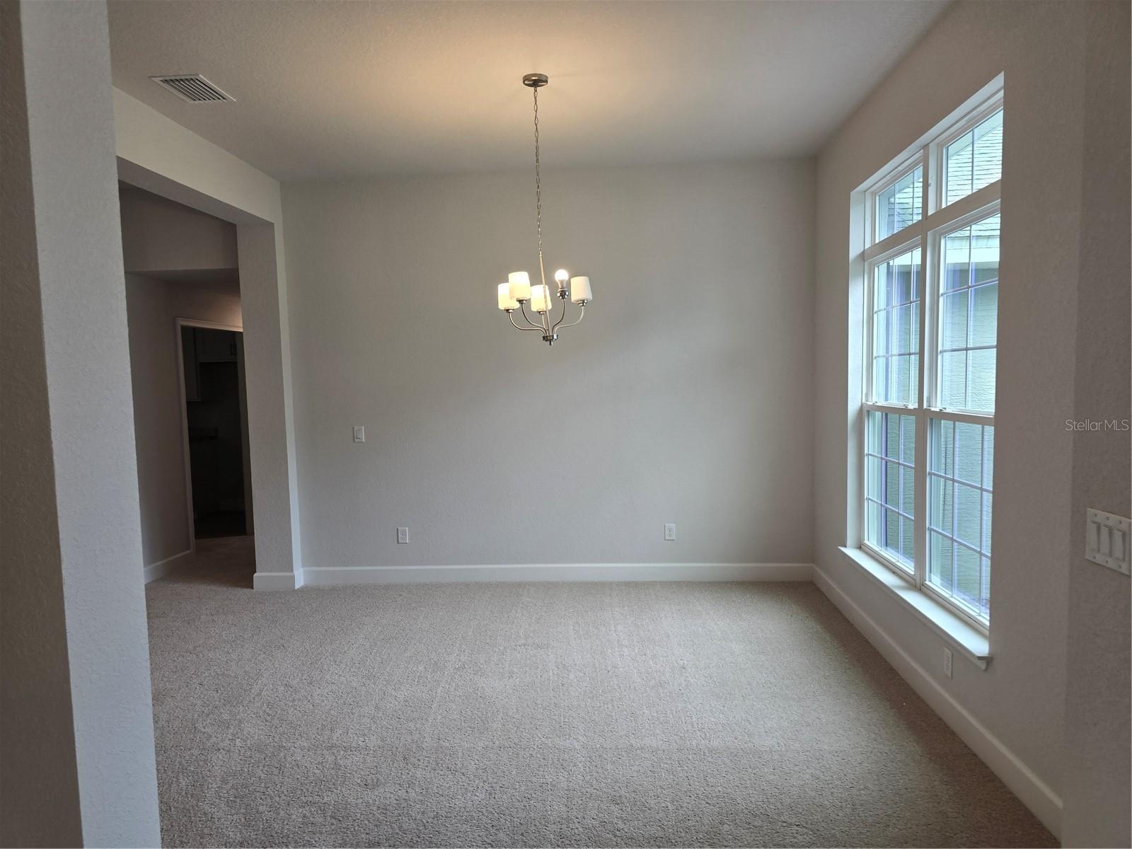 6 E PHLOX CT photo 3